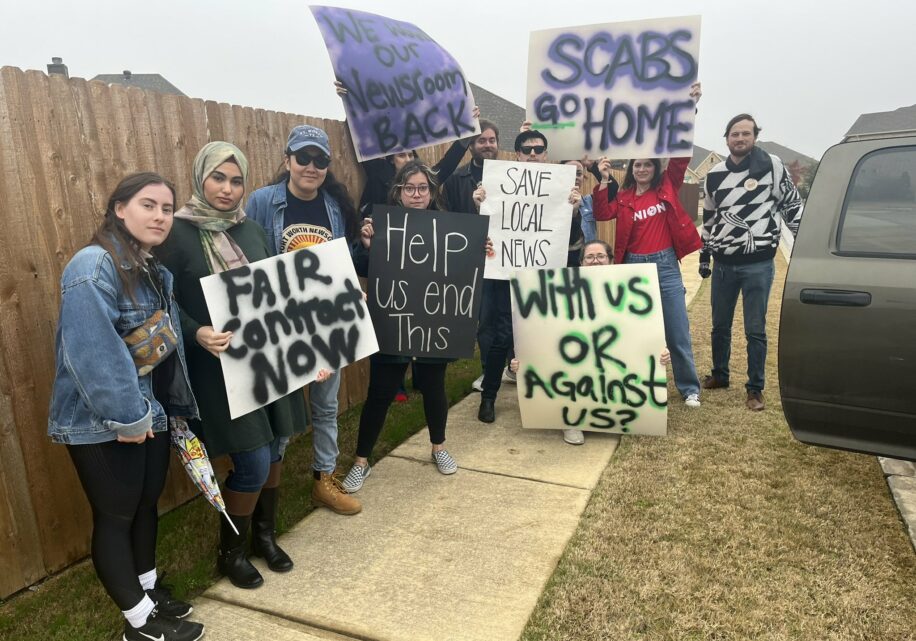 Striking journalists at the Fort Worth Star-Telegram picketing in the neighborhood of editor-in-chief Steve Coffman on December 12, 2022.