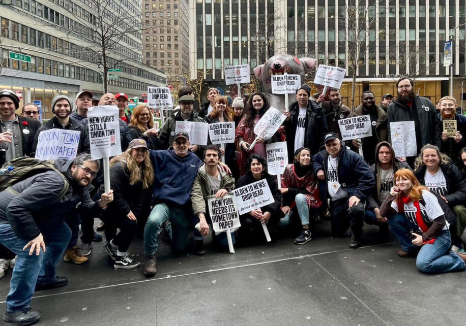 New York Daily News workers picket in a 24-hour strike